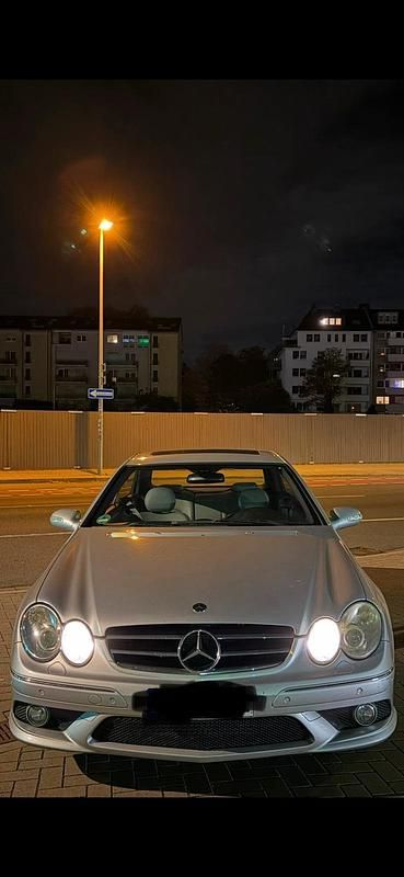 Silber Gebraucht 2006 Mercedes CLK200 AMG Coupé | 7.500 € (Etwas zu teuer) - Bild 1/4