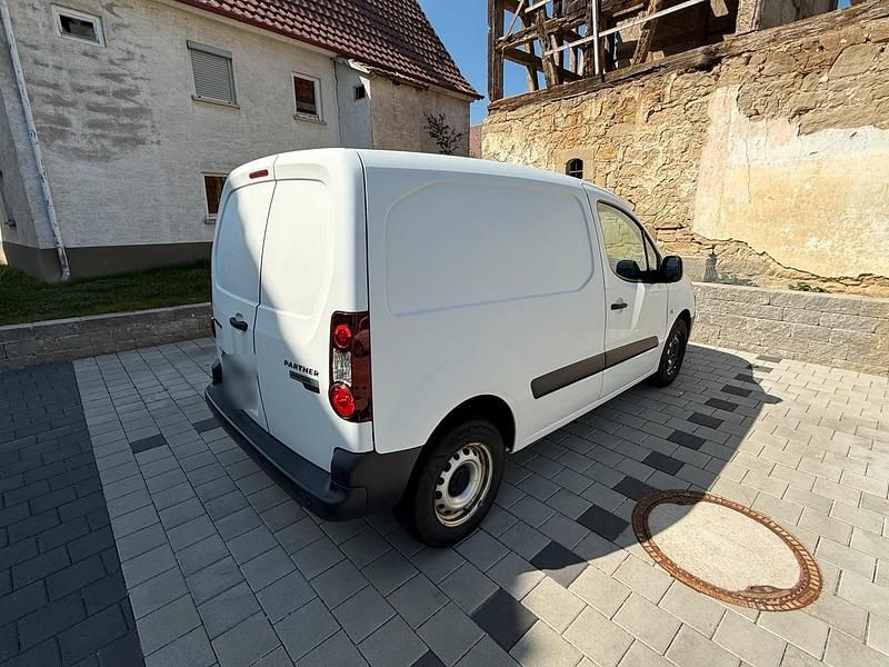 Occasion Peugeot Partner Avantage 75 ch (55 kW) 2017 Blanc Monospace