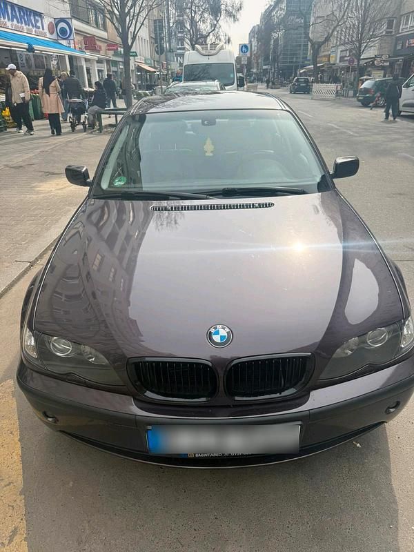 Gebraucht BMW 316 105 PS (77 kW) 2003 Violet Limousine