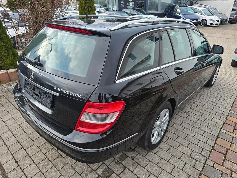 Gebraucht Mercedes C180 156 PS (114 kW) 2008 Schwarz Kombi