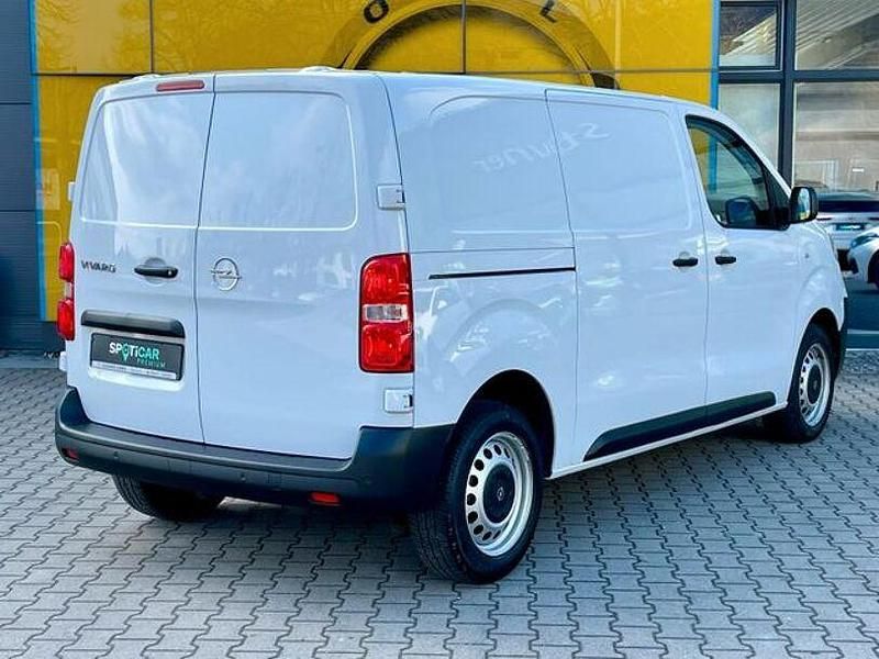 Gebraucht Opel Vivaro 144 PS (105 kW) 2024 Kaolinaweiß Van / Kleinbus