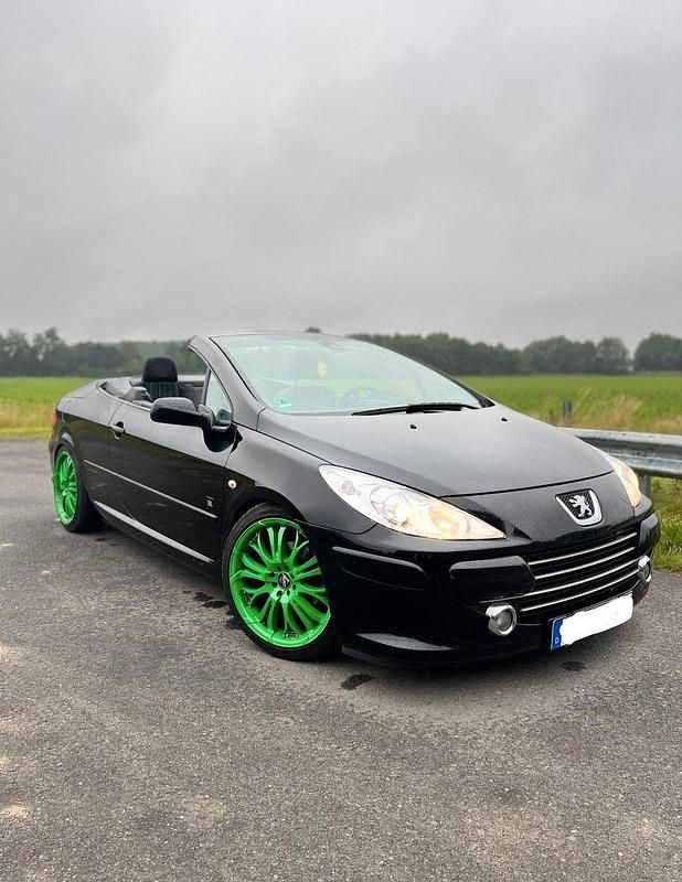 Schwarz Gebraucht 2008 Peugeot 307 CC Cabrio | 2.599 € (Fairer Preis) - Bild 1/4