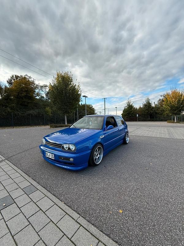 Blau Gebraucht 1996 VW Golf Coupé | 3.999 € - Bild 1/4