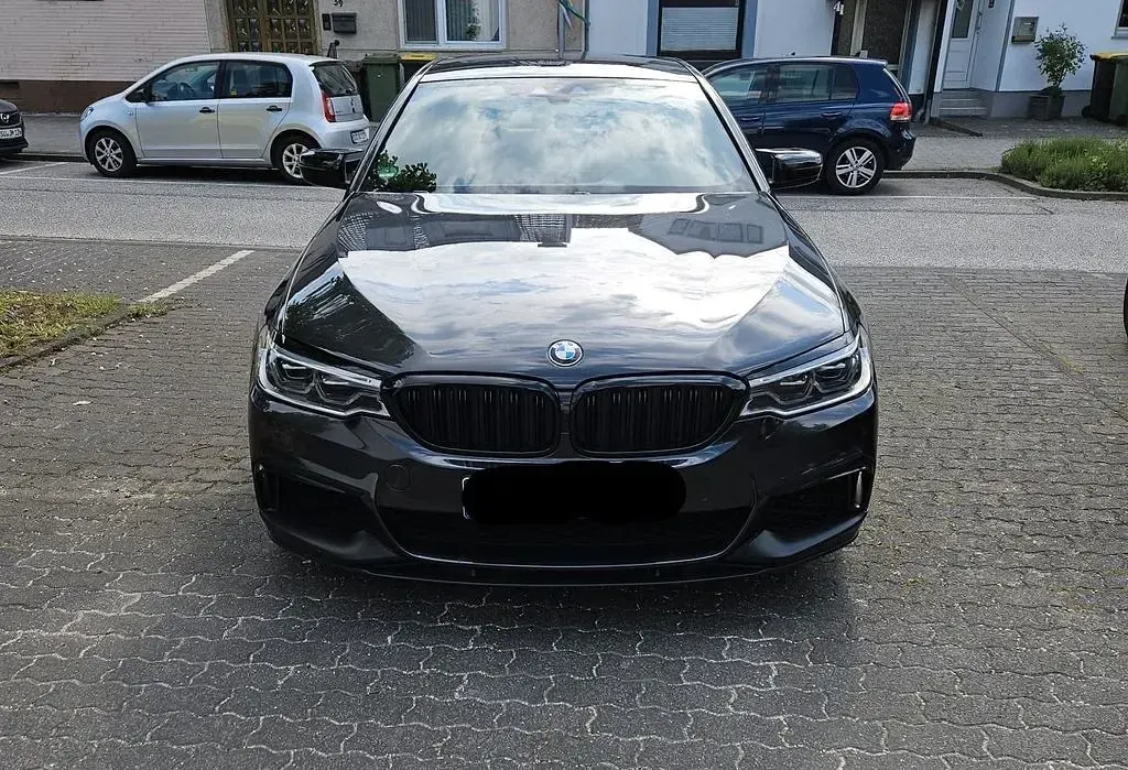Gebraucht BMW M550 Performance 530 PS (389 kW) 2019 Grau Limousine