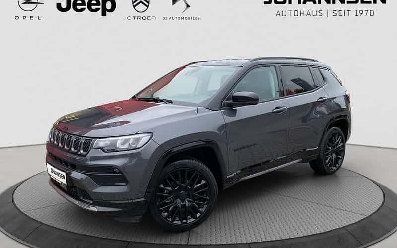 Grau Gebraucht 2024 Jeep Compass Limited SUV | 28.990 € (Fairer Preis) - Bild 1/4