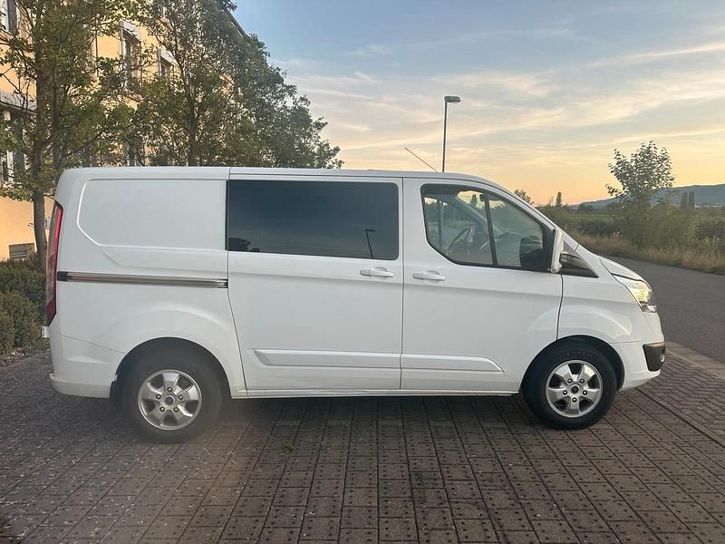 Gebraucht Ford Transit Custom 170 PS (125 kW) 2016 Weiß Pickup