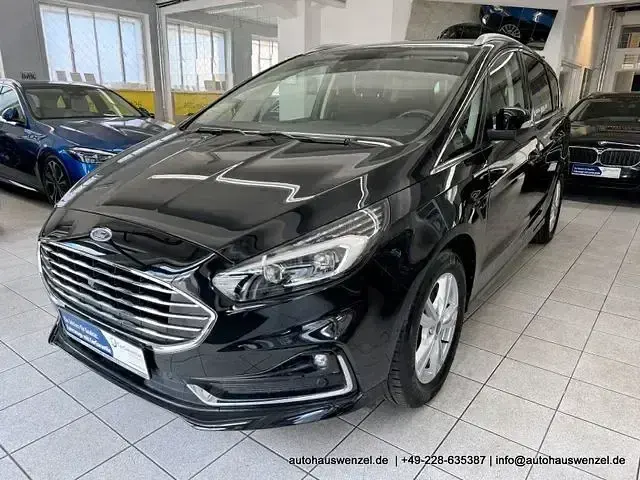 Gebraucht Ford S-MAX Titanium 150 PS (110 kW) 2021 Schwarz Van / Kleinbus