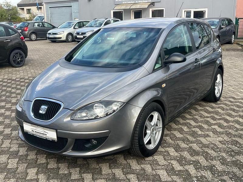 Gebraucht Seat Altea Reference 105 PS (77 kW) 2005 Grau Van / Kleinbus