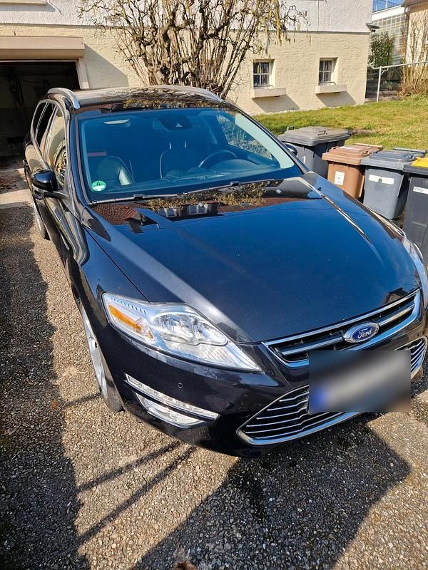 Gebraucht Ford Mondeo Titanium 163 PS (119 kW) 2014 Schwarz Kombi