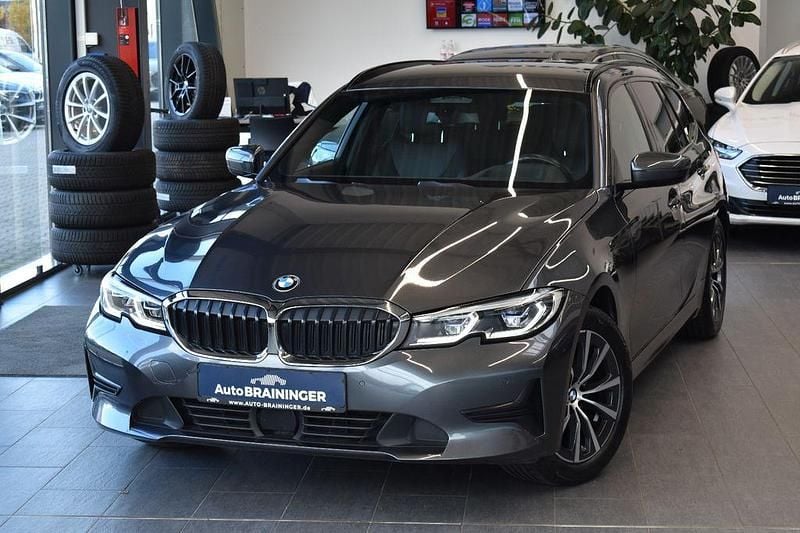 Grau Gebraucht 2021 BMW 320 Advantage Kombi | 22.550 € (Etwas zu teuer) - Bild 1/4
