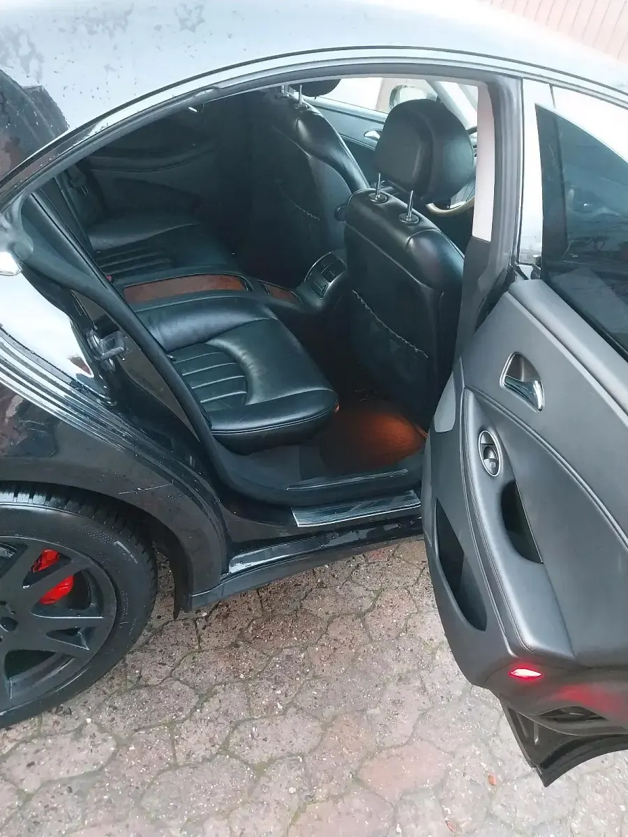 Gebraucht Mercedes CLS320 224 PS (164 kW) 2009 Schwarz Coupé