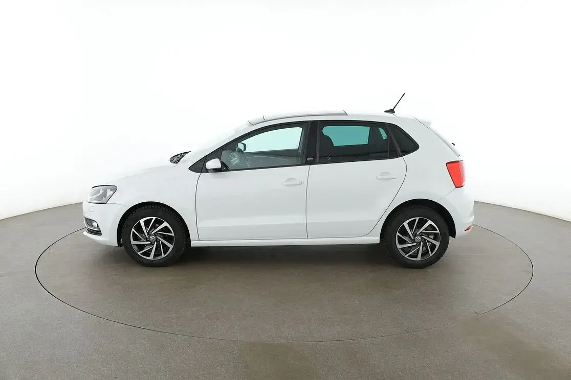 Gebraucht VW Polo Sound 75 PS (55 kW) 2017 Weiß Limousine