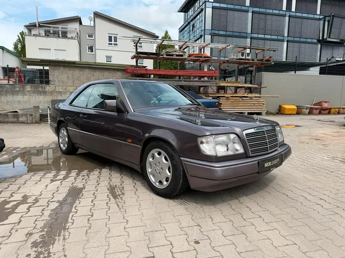 Brugt Mercedes E220 150 HK (110 kW) 1994 Grå Coupe