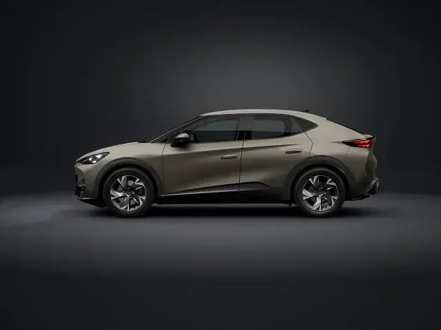 Neu Cupra Tavascan 139 kW (190 PS) 2026 Grau SUV