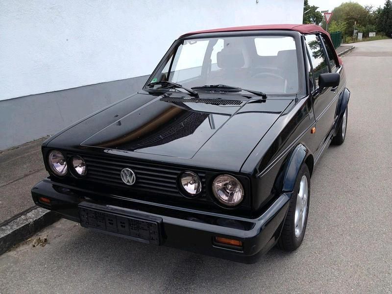 Schwarz Gebraucht 1995 VW Golf Cabriolet Cabrio | 13.500 € - Bild 1/4
