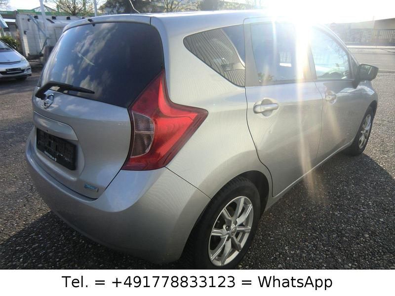 Gebraucht Nissan Note Acenta 80 PS (58 kW) 2014 Silber Kleinwagen