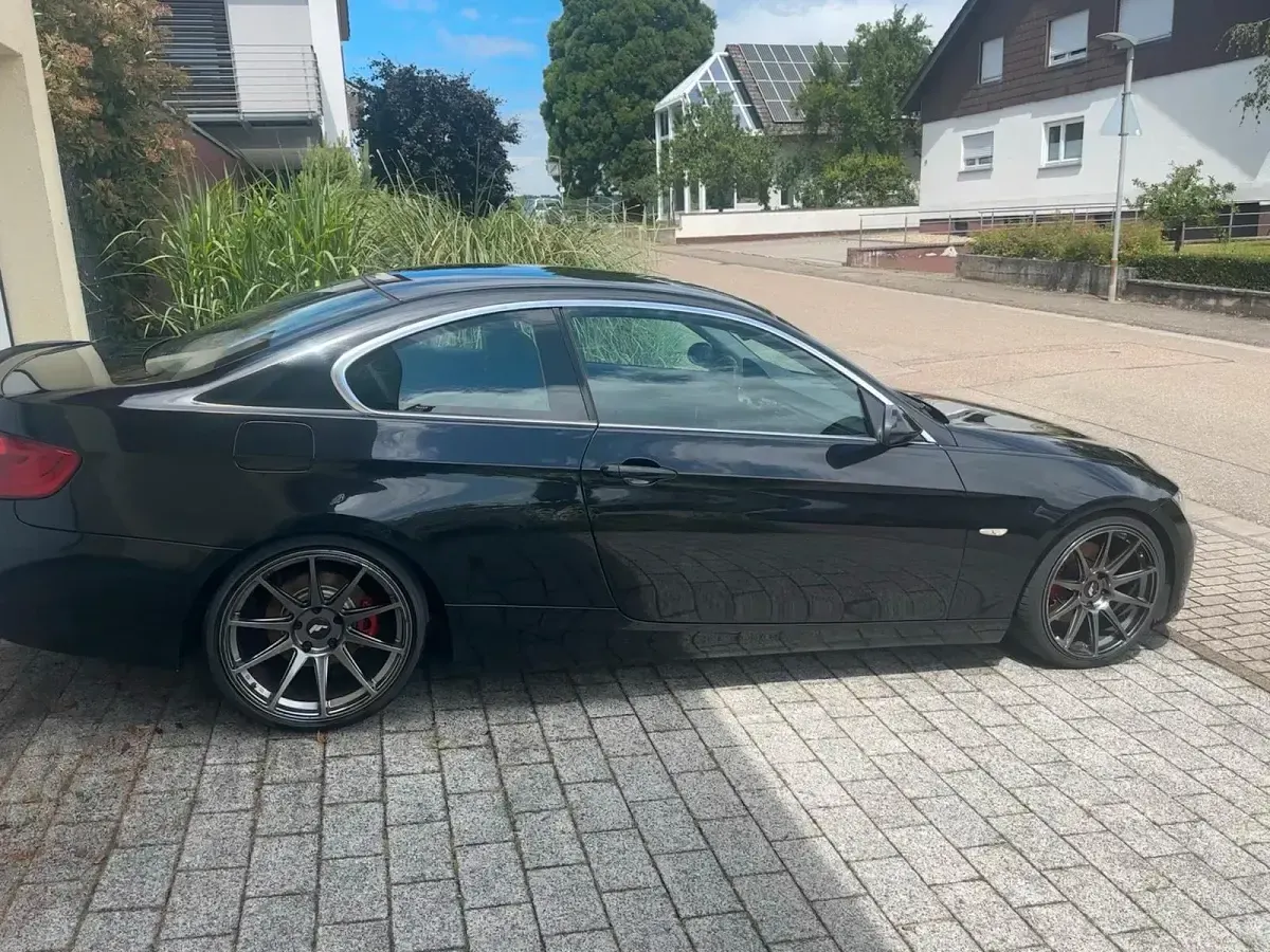 Gebraucht BMW 325 218 PS (160 kW) 2006 Schwarz Coupé