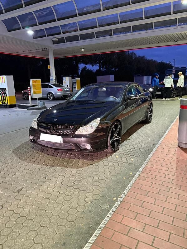 Schwarz Gebraucht 2006 Mercedes CLS350 AMG Limousine | 8.499 € (Teuer) - Bild 1/4