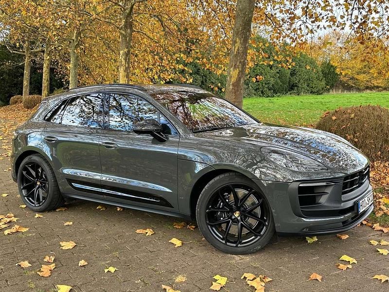 Grau Gebraucht 2024 Porsche Macan GTS SUV | 98.800 € (Superpreis) - Bild 1/4