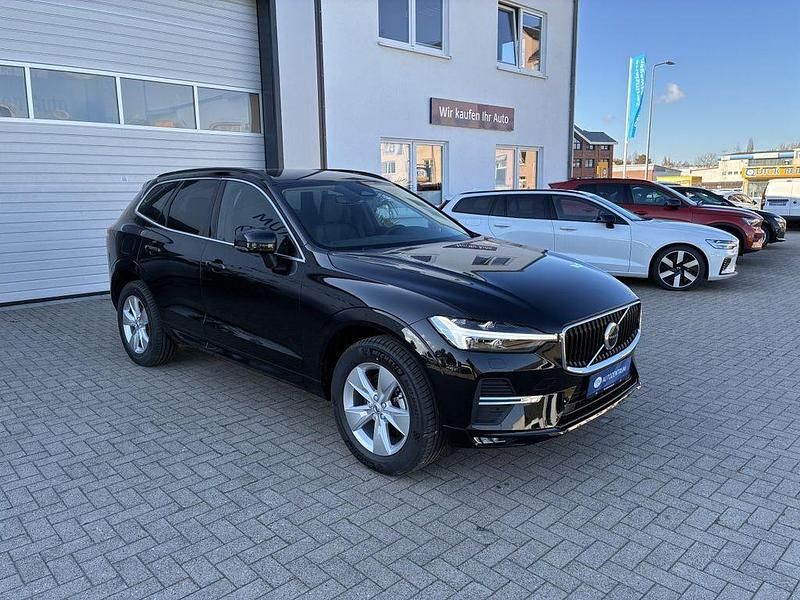 Gebraucht Volvo XC60 Core 250 PS (183 kW) 2025 Schwarz SUV