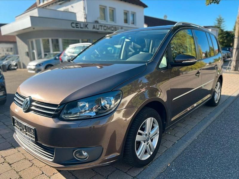 Braun Gebraucht 2012 VW Touran Highline Van / Kleinbus | 7.490 € (Fairer Preis) - Bild 1/4
