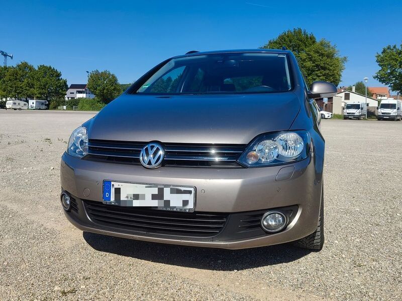 Grau Gebraucht 2010 VW Golf Plus Team Van / Kleinbus | 4.000 € (Guter Preis) - Bild 1/4