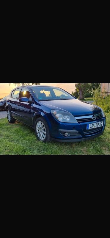 Blau Gebraucht 2006 Opel Astra Limousine | 1.650 € (Fairer Preis) - Bild 1/4