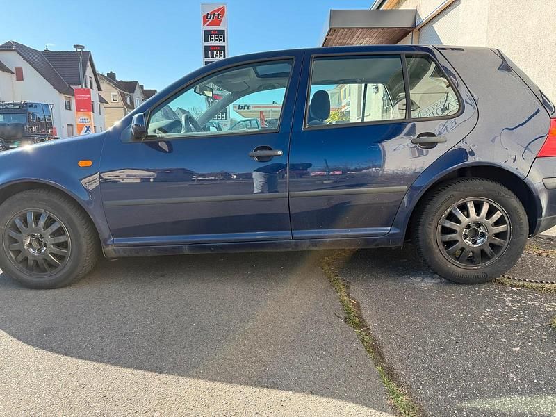 Gebraucht VW Golf III 90 PS (66 kW) 1999 Blau Limousine