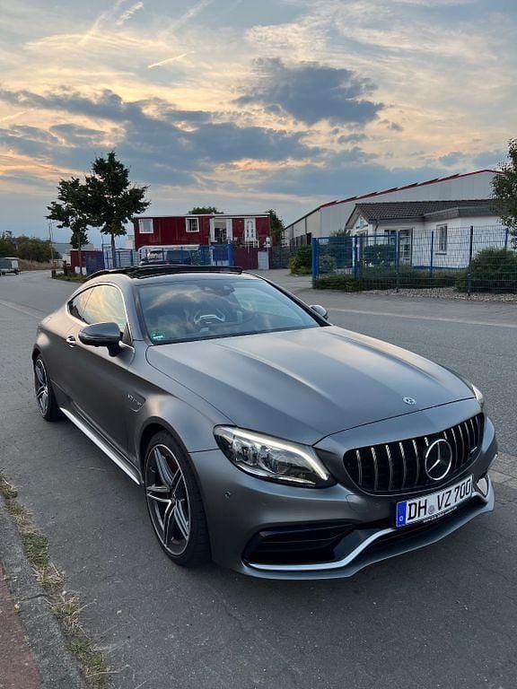 Grau Gebraucht 2020 Mercedes C63S AMG AMG | 73.500 € (Fairer Preis) - Bild 1/4