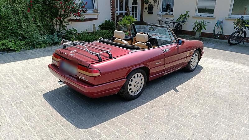 Gebraucht Alfa Romeo Spider 120 PS (88 kW) 1990 Rot Cabrio