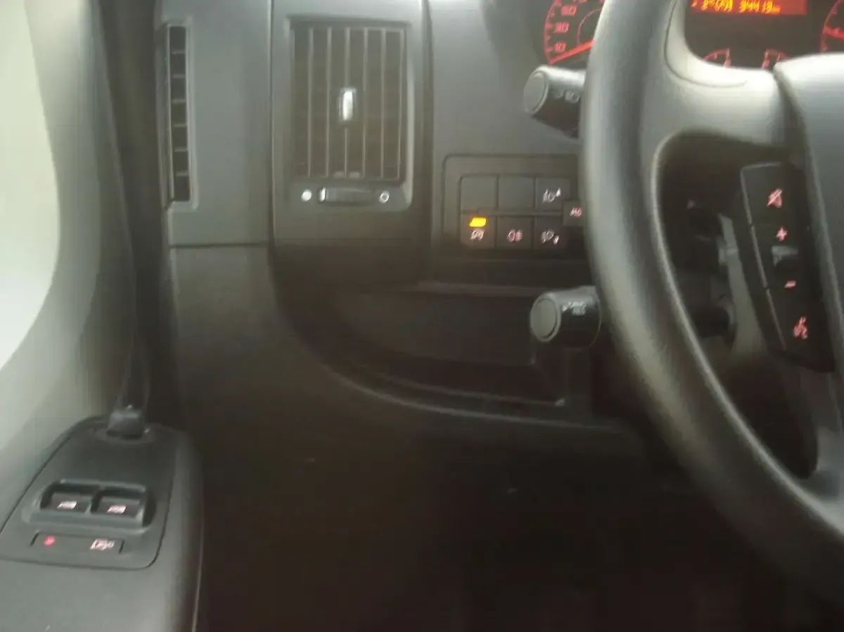 Gebraucht Opel Movano Edition 120 PS (88 kW) 2023 Lackierung weiss icy/typ ausse Van