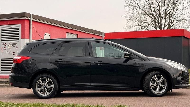 Gebraucht Ford Focus 2013 Schwarz Kombi