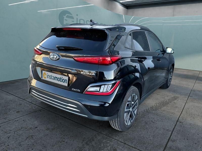 Schwarz Gebraucht 2022 Hyundai Kona SUV | 21.399 € (Teuer) - Bild 1/4