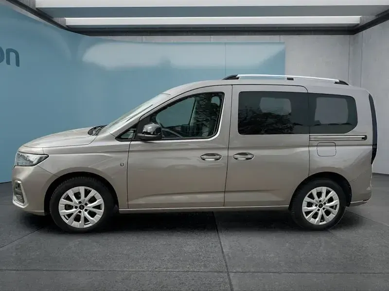 Gebraucht Ford Tourneo Connect 122 PS (89 kW) 2025 Silber Van / Kleinbus
