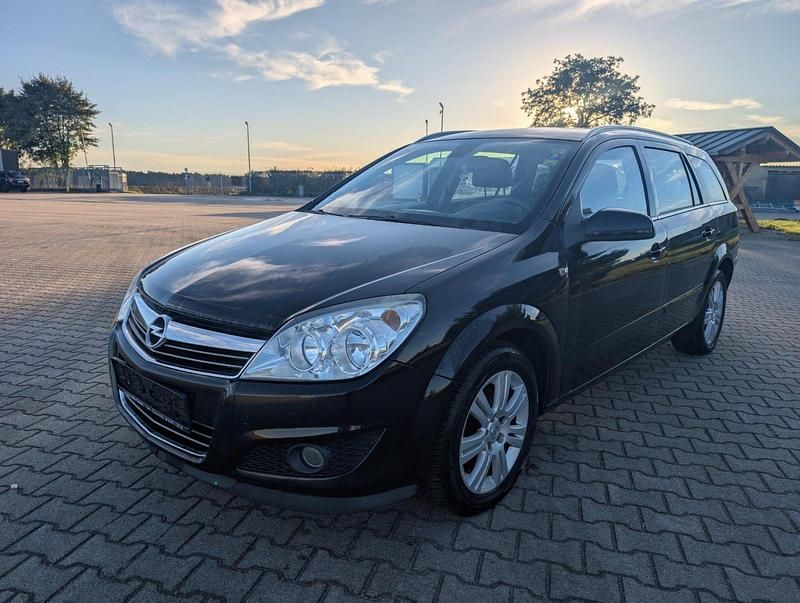 Gebraucht Opel Astra 116 PS (85 kW) 2008 Schwarz Kombi