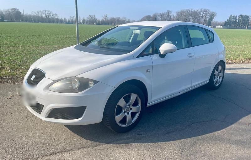 Gebraucht Seat Leon 86 PS (63 kW) 2009 Weiß Kleinwagen