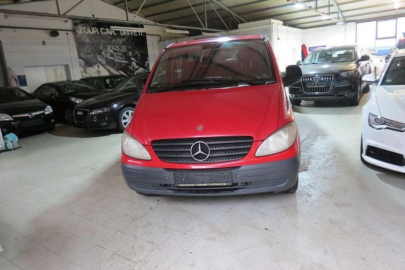 Gebraucht Mercedes Vito 150 PS (110 kW) 2006 Rot Van
