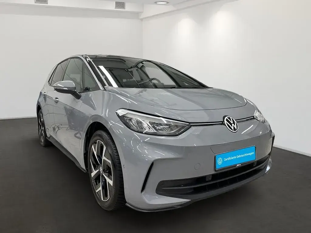 Gebraucht VW ID.3 Pro 150 kW (204 PS) 2024 Grau Kleinwagen
