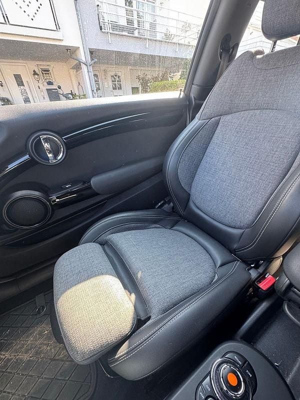 Gebraucht Mini Cooper SE 135 kW (184 PS) 2020 Schwarz Kleinwagen