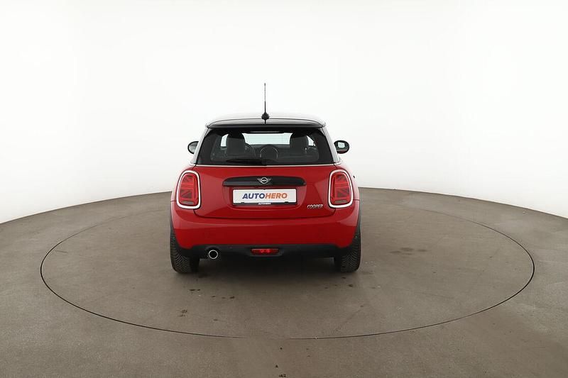 Gebraucht Mini Cooper 136 PS (100 kW) 2020 Rot Kleinwagen