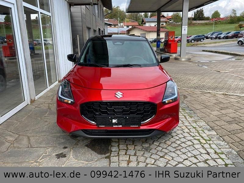 Neu Suzuki Swift Comfort 83 PS (61 kW) 2025 Rot Kleinwagen