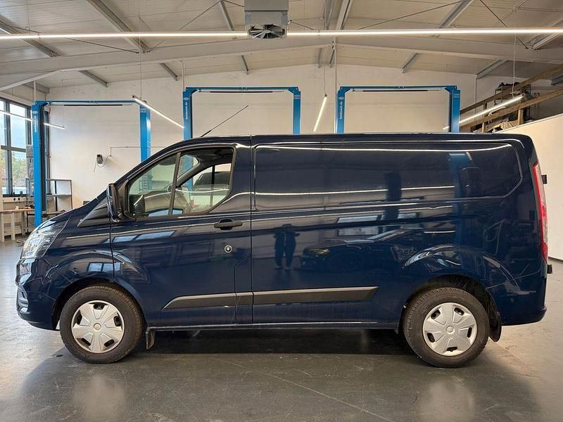 Gebraucht Ford Transit Custom Trend 131 PS (96 kW) 2021 Blazerblau Van / Kleinbus
