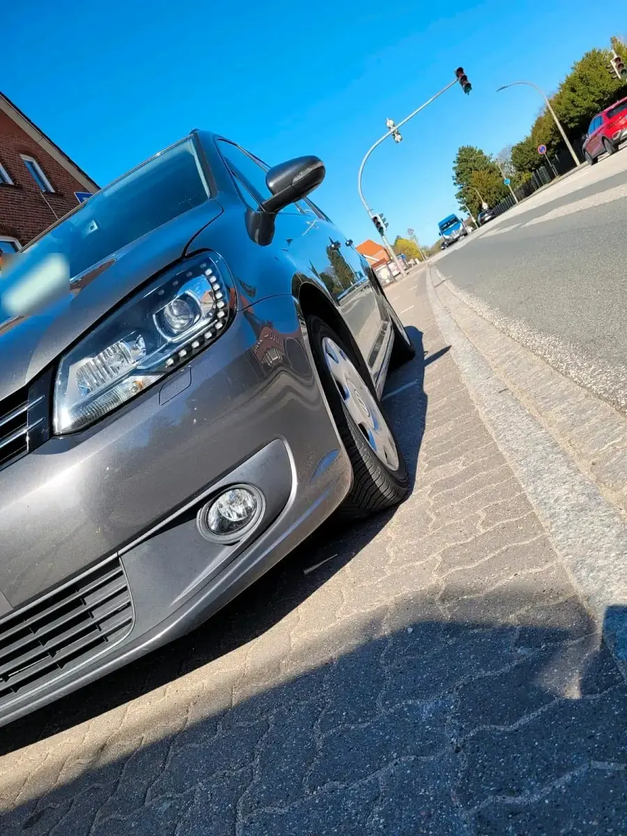 Gebraucht VW Touran 2012 Grau Van / Kleinbus