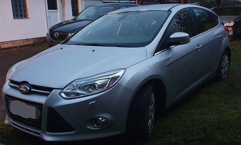 Gebraucht Ford Focus Titanium 150 PS (110 kW) 2011 Silber Limousine