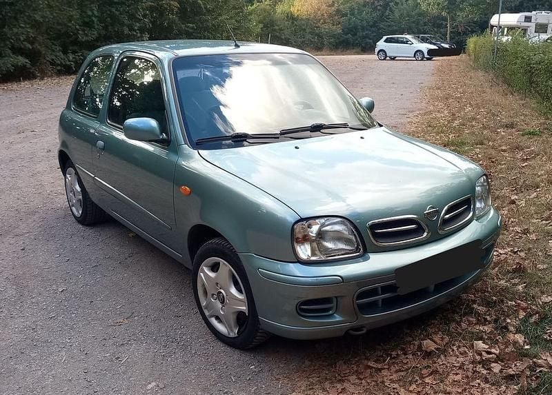 Grün Gebraucht 2001 Nissan Micra Kleinwagen | 650 € (Guter Preis) - Bild 1/4