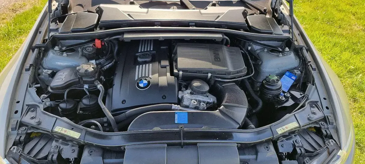 Gebraucht BMW 335 Cabriolet 306 PS (225 kW) 2008 Gold Cabrio