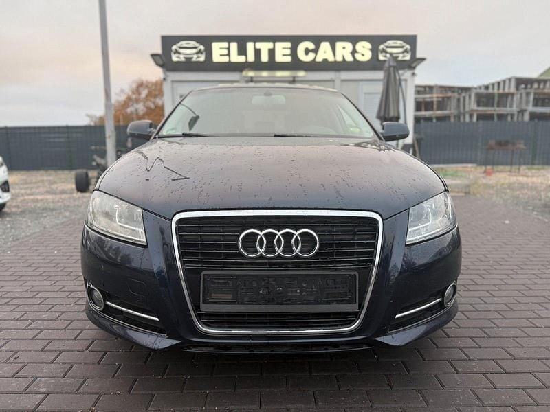 Gebraucht Audi A3 Sportback Ambiente 160 PS (117 kW) 2011 Blau Kleinwagen