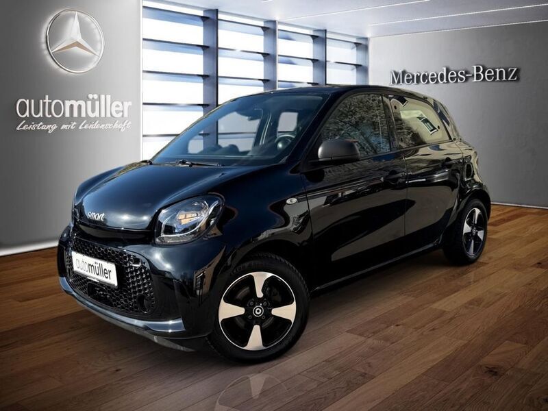 Schwarz Gebraucht 2022 Smart ForFour Electric Drive Limousine | 8.980 € (Guter Preis) - Bild 1/4