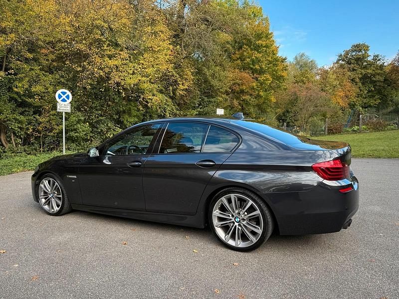Grau Gebraucht 2014 BMW 530 M Sport Limousine | 16.999 € (Teuer) - Bild 1/4