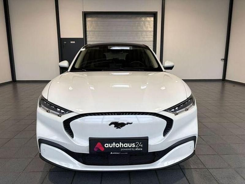 Gebraucht Ford Mustang Mach-E Extended Range 216 kW (294 PS) 2022 Weiß SUV